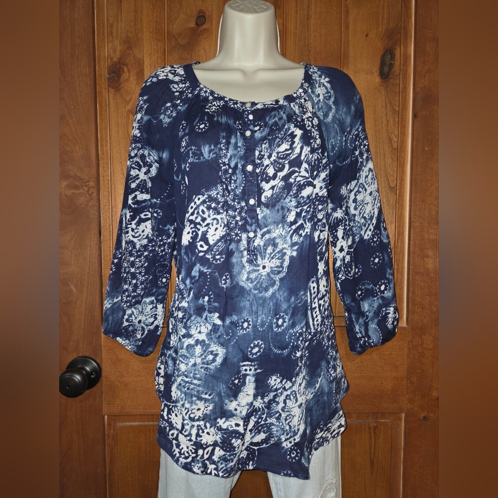 Chaps Navy and White‎ Floral Blouse 100% Cotton